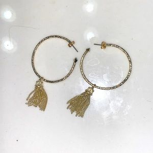 Kendra Scott earring